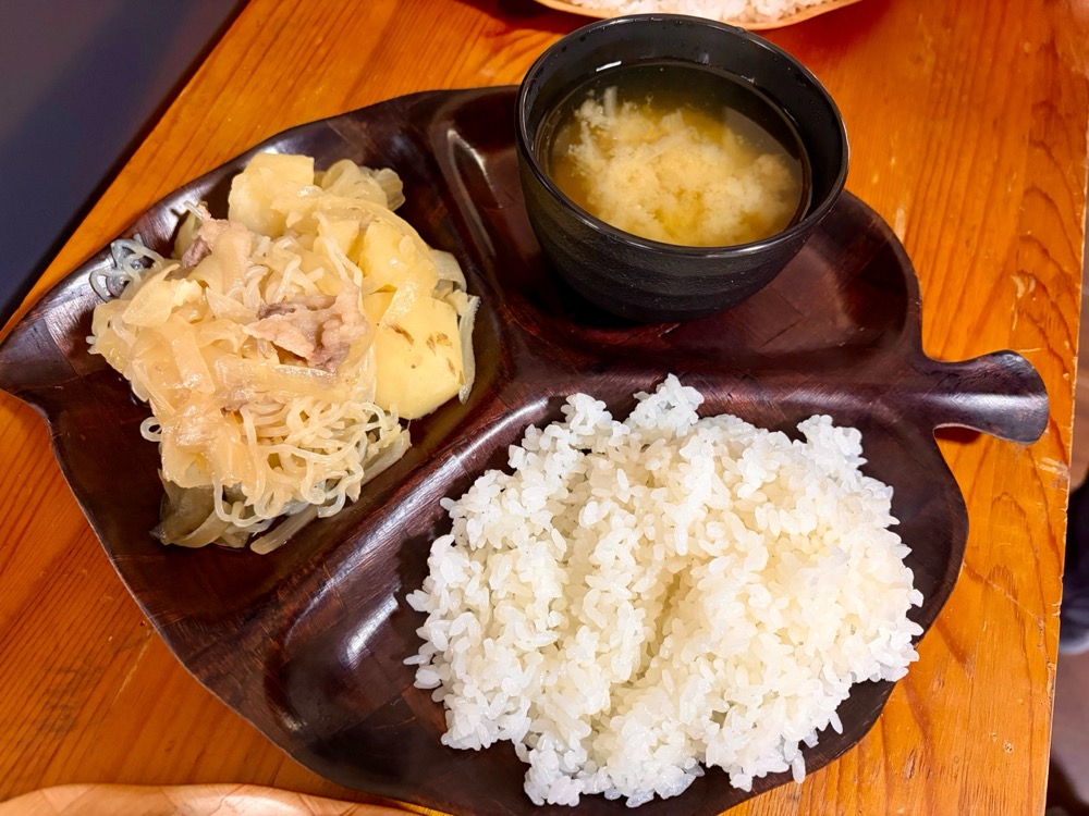 昼食のようす
